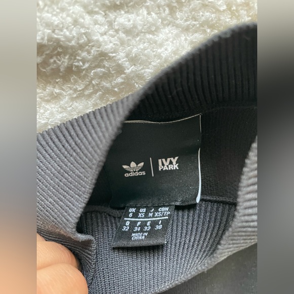 Original ivy park adidas dress, BRAND NEW only worn once - Picture 3 of 5